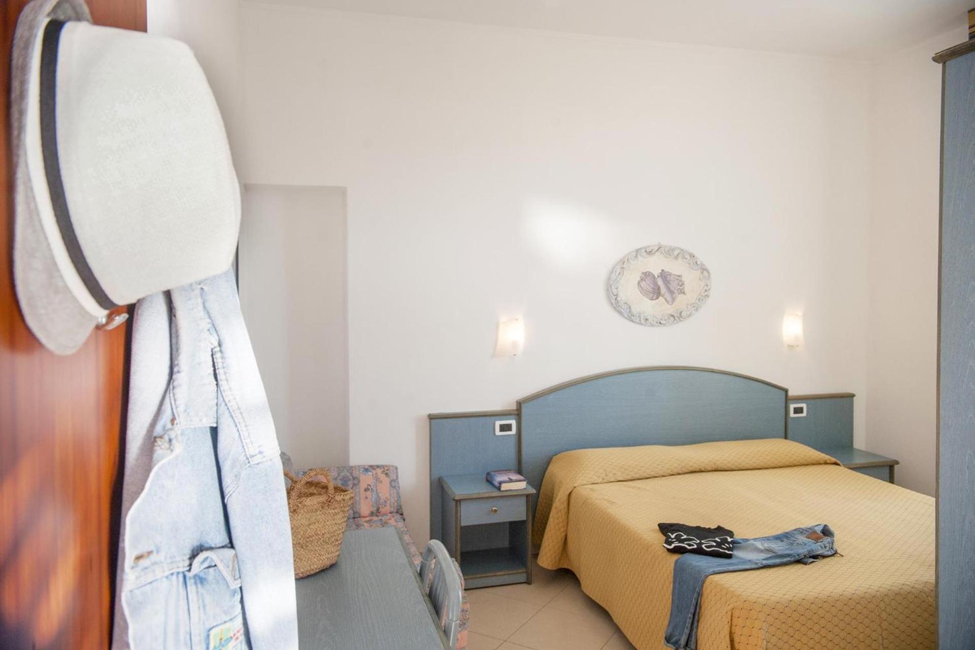 Hotel Villa Centa Варацце Экстерьер фото