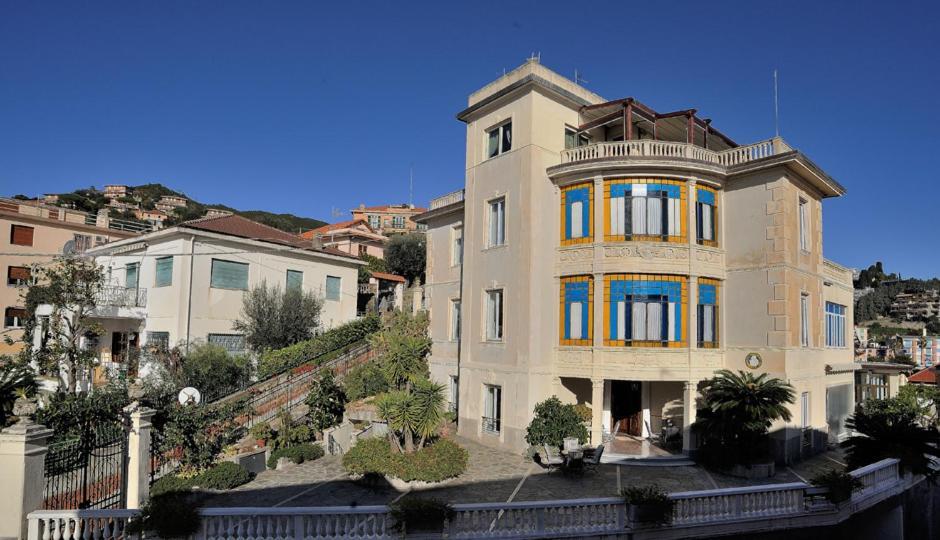 Hotel Villa Centa Варацце Экстерьер фото