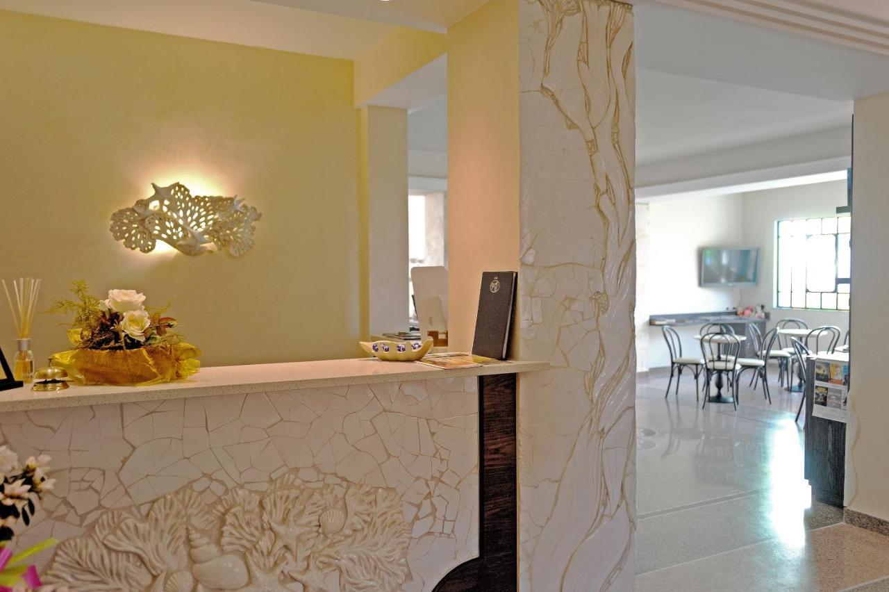 Hotel Villa Centa Варацце Экстерьер фото